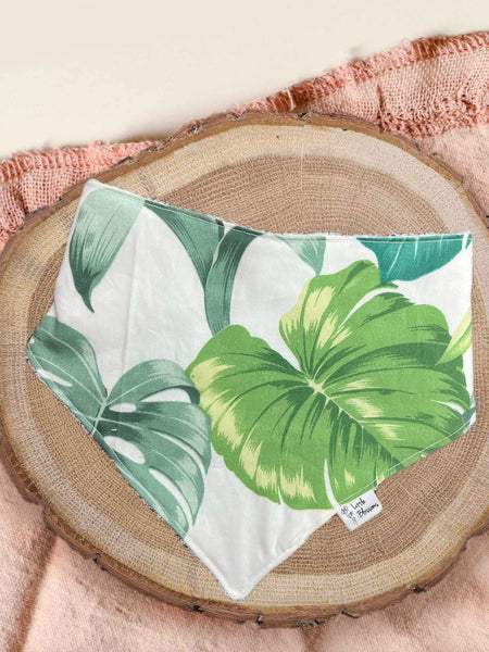 Large Leaf Bib